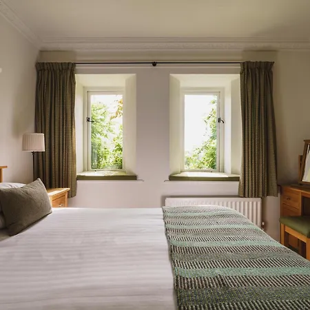 2 Hart Head Barn, Renovated Barn, Ambleside * Rydal