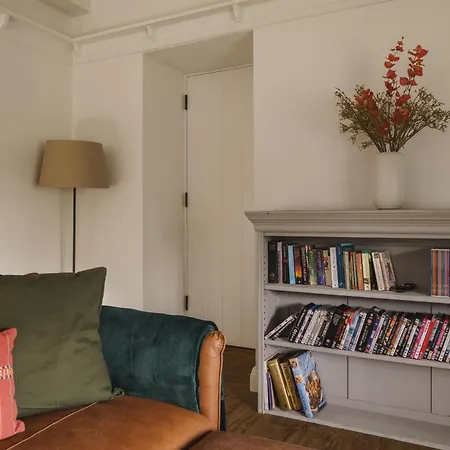 2 Hart Head Barn, Renovated Barn, Ambleside *