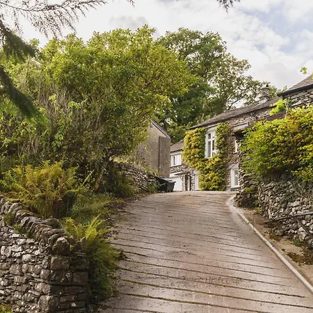 2 Hart Head Barn, Renovated Barn, Ambleside Rydal