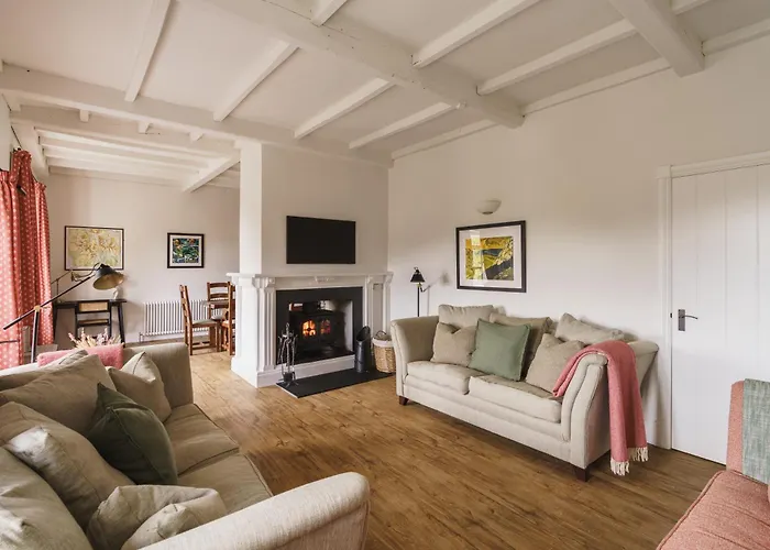 2 Hart Head Barn, Renovated Barn, Ambleside *