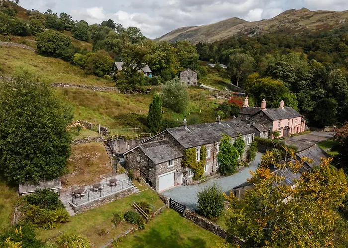 2 Hart Head Barn, Renovated Barn, Ambleside *